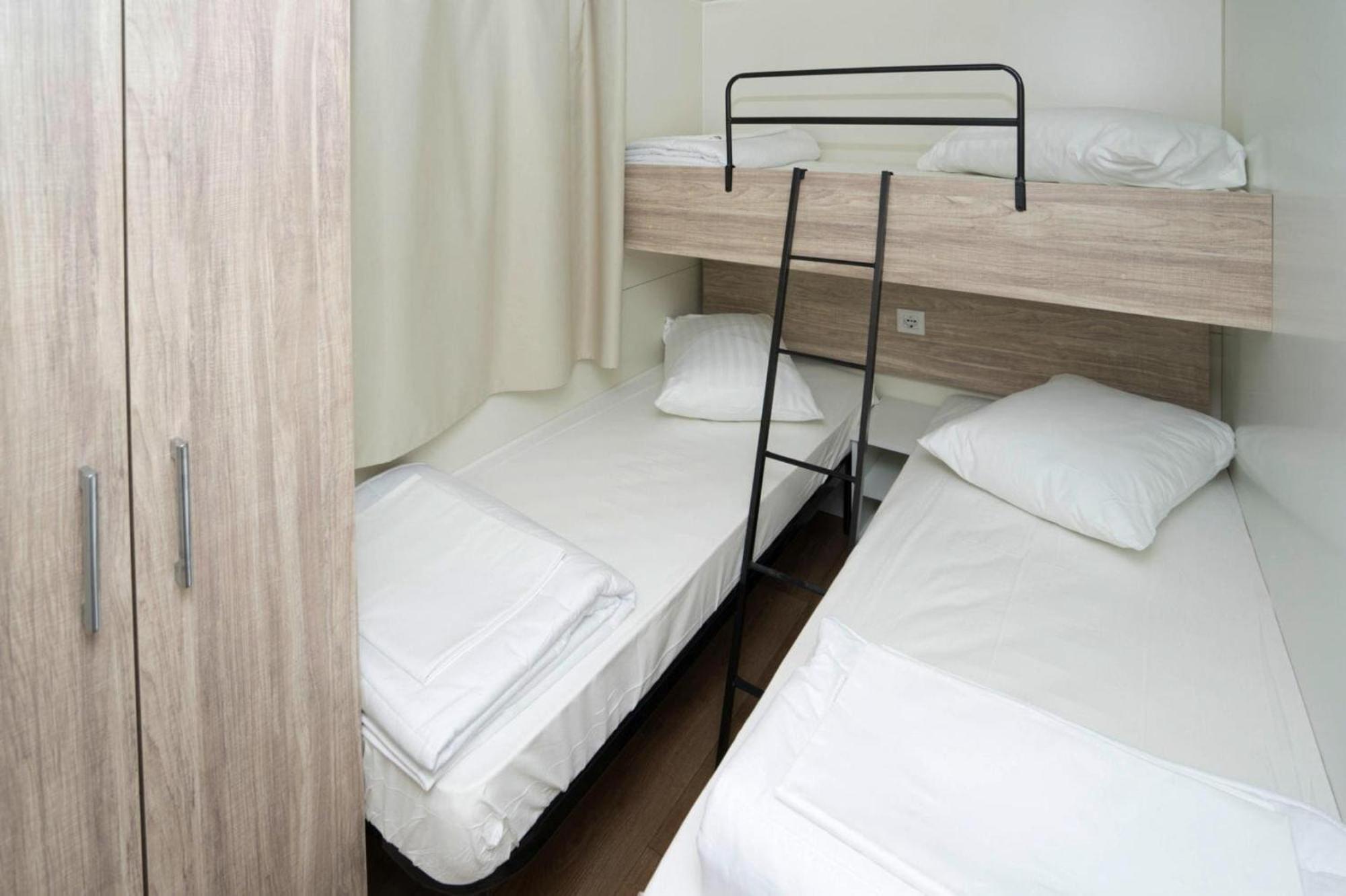 Mobile Homes In Camp Kovacine, Cres, With Long Pebble Beach ภายนอก รูปภาพ