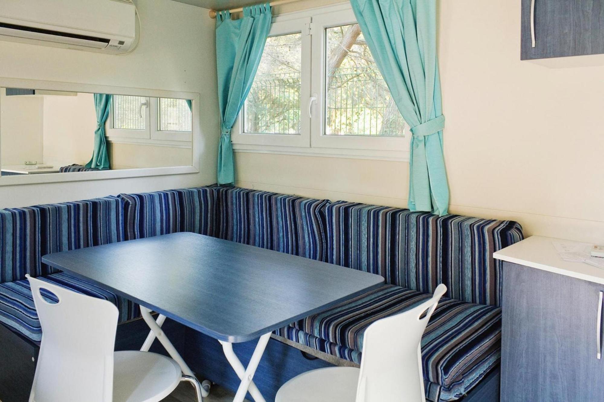 Mobile Homes In Camp Kovacine, Cres, With Long Pebble Beach ภายนอก รูปภาพ